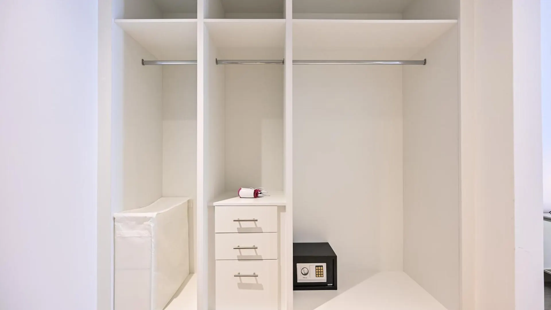 아파트 Yas Canal 3 Luxury Two Bedroom Near F1 Circuit 아랍에미리트